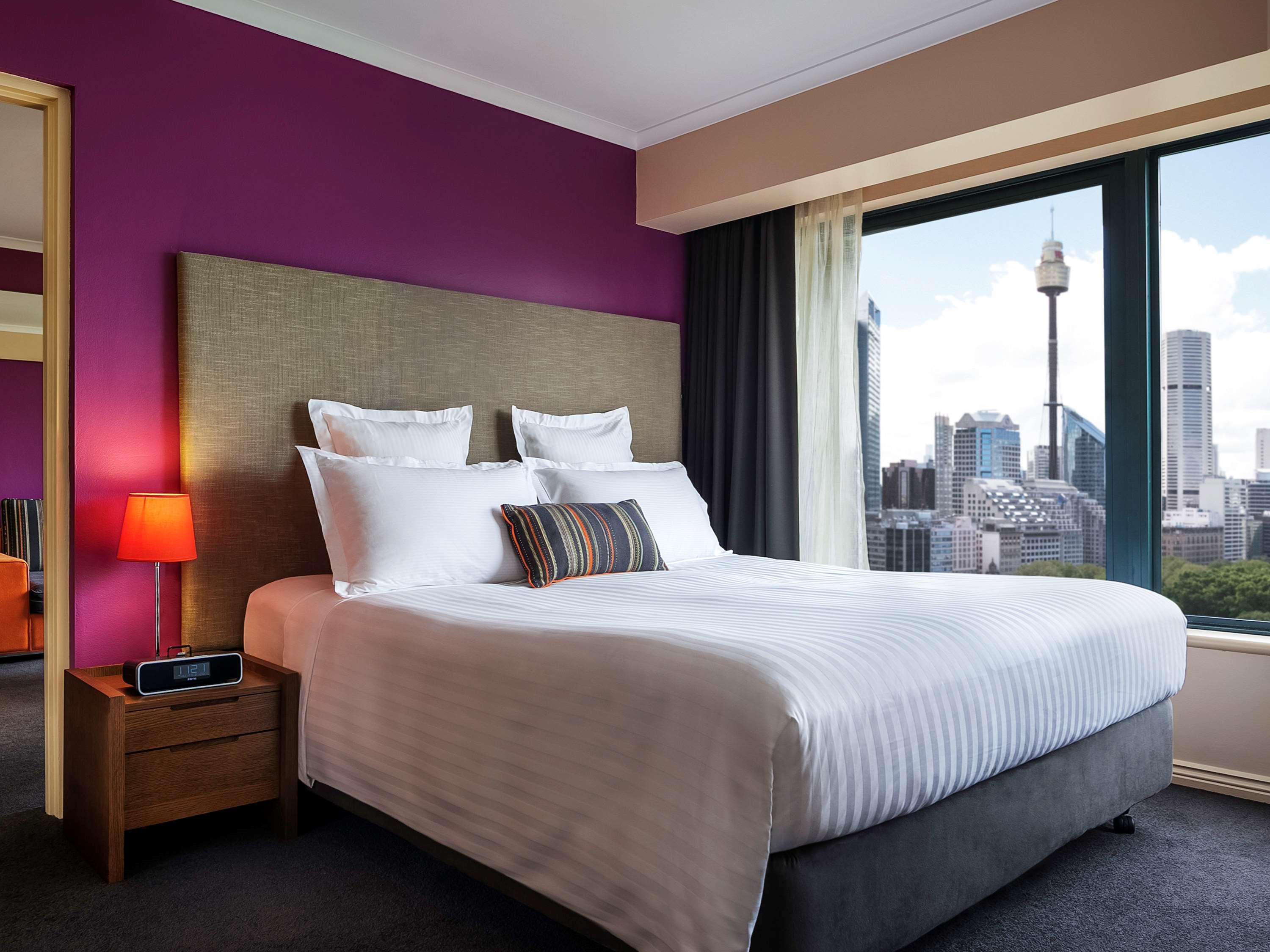 Pullman Sydney Hyde Park Hotel Luaran gambar A bedroom at the hotel