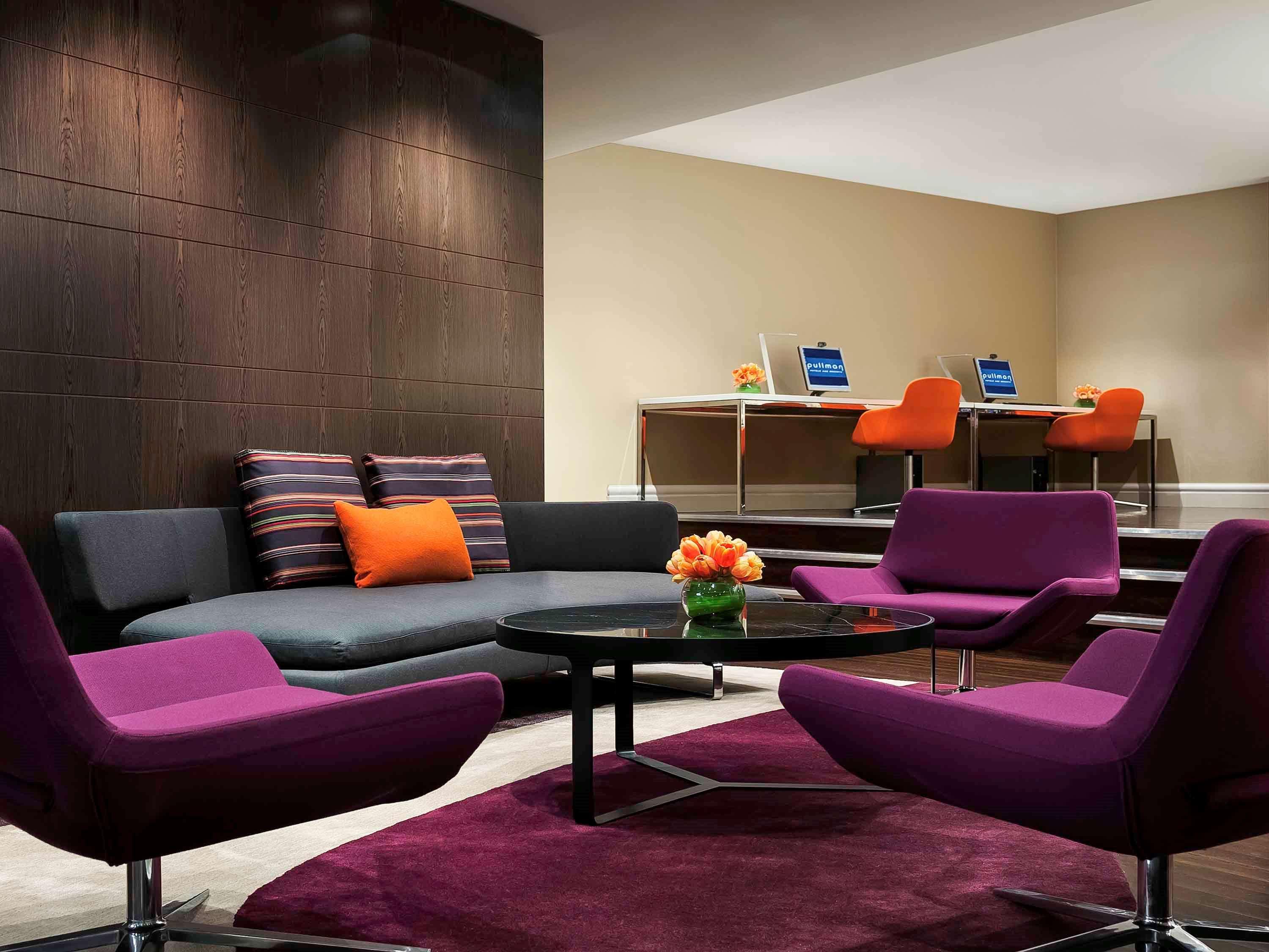 Pullman Sydney Hyde Park Hotel Luaran gambar The lounge at the airport
