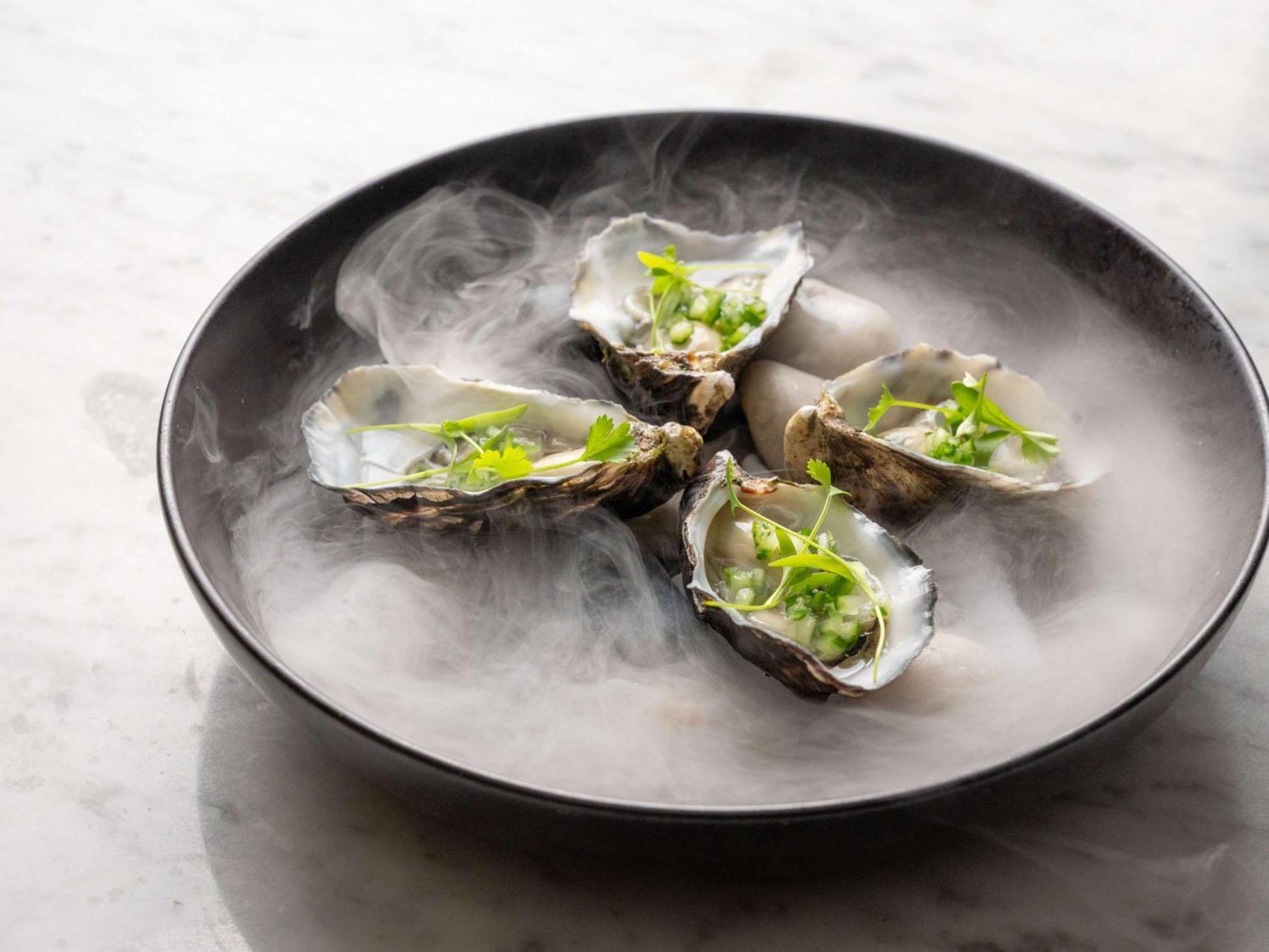 Pullman Sydney Hyde Park Hotel Luaran gambar Oysters with tarragon